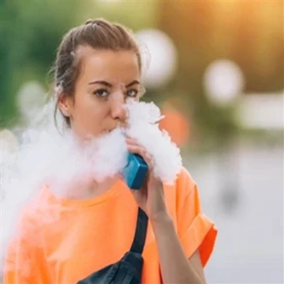 Onko e-savukkeista uloshengitetty savu haitallista?